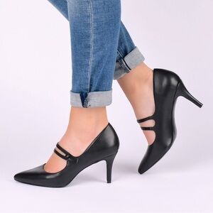 Journee Collection Womens Sidney Pointed Toe Mid Heel Pumps